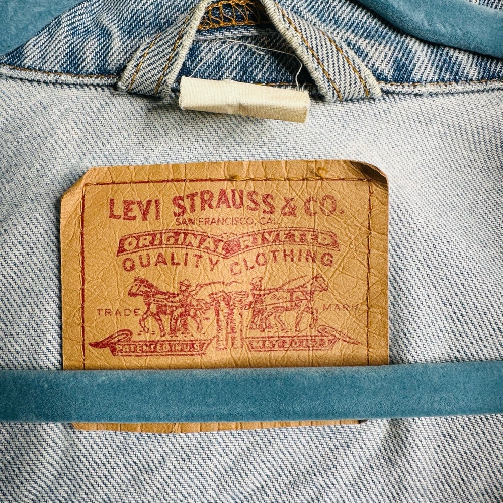 Levi's Vintage Standard Trucker Jacket 70507 Rugged Distressed Size XL - Picture 8 of 10